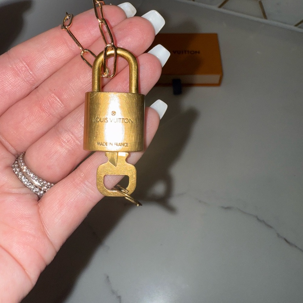Authentic Louis Vuitton lock and key Necklace #311 - Picture 5 of 9